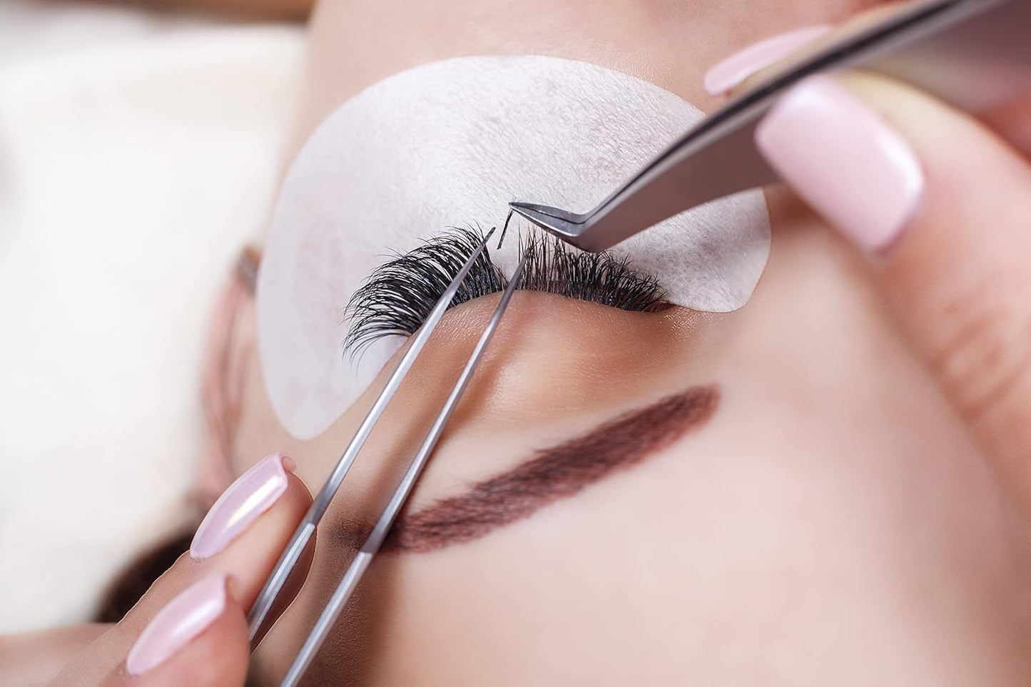 Natural Eye Lashes - Reusable Eyelash Extension - Tapered Ends Dolly Eye Look - Lightweight and Comfortable - 4 Pack (HANNA)