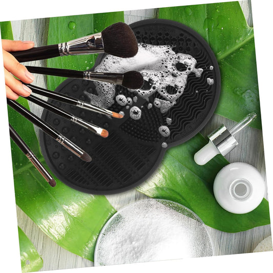 Makeup Tool Cleaner Mat Silicone Brush Cleaning Pad for Effortless Makeup Brush Maintenance Versatile for Eyeshadow Foundation for Home Use and Travel
