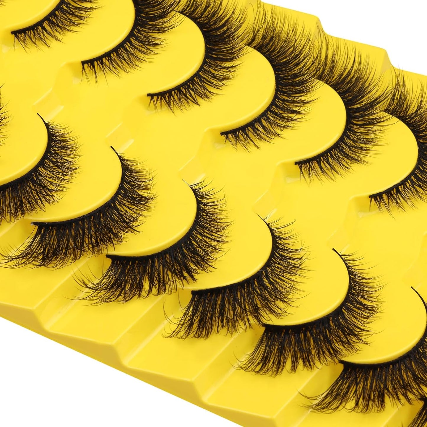 Natural Lashes Cat Eye False Eyelashes Wispy Mink Lashes That Look like Extensions Fox Eye Lashes 9 Pairs by