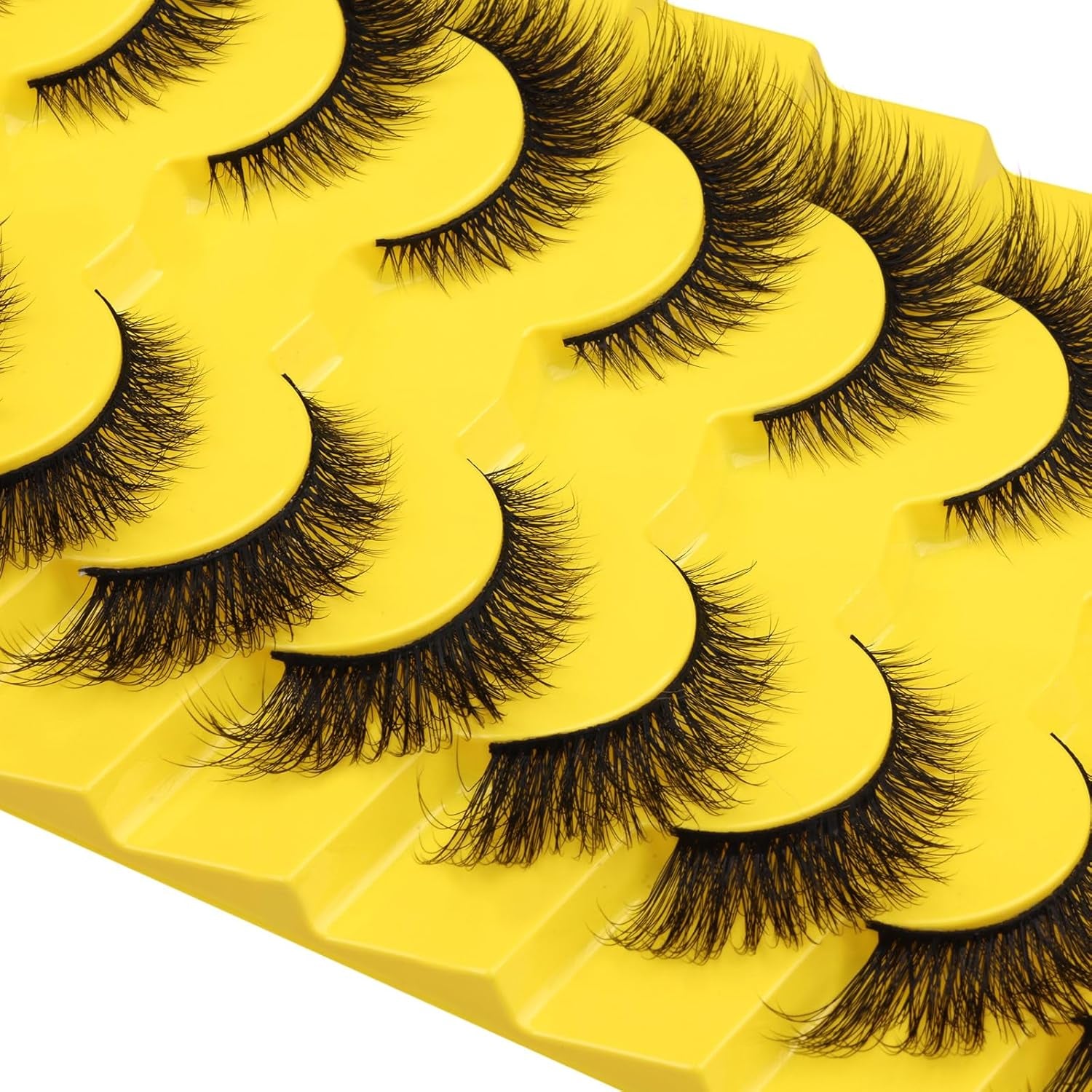 Natural Lashes Cat Eye False Eyelashes Wispy Mink Lashes That Look like Extensions Fox Eye Lashes 9 Pairs by